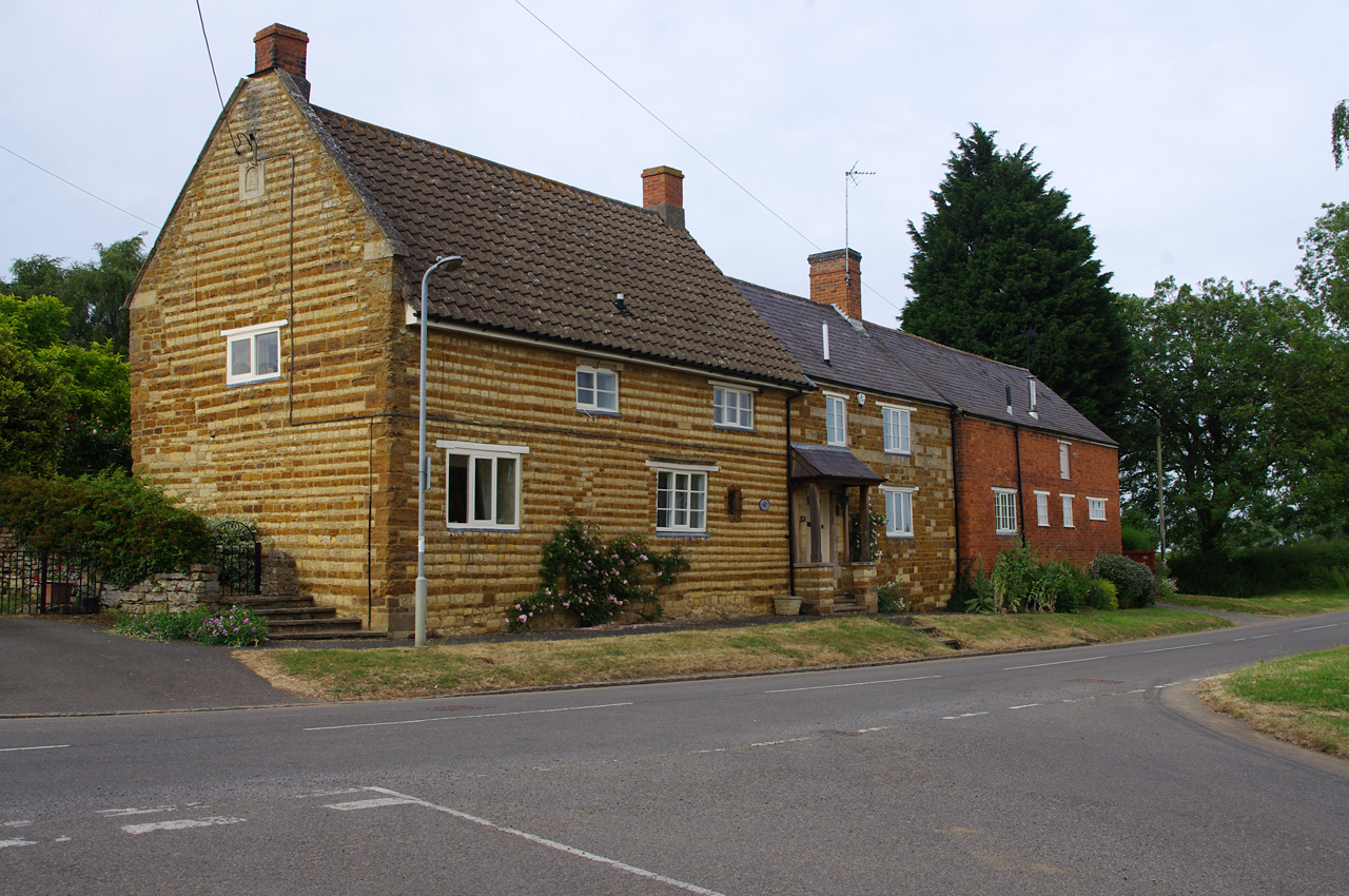 House, Main Street, Ashley (geograph 5841263)