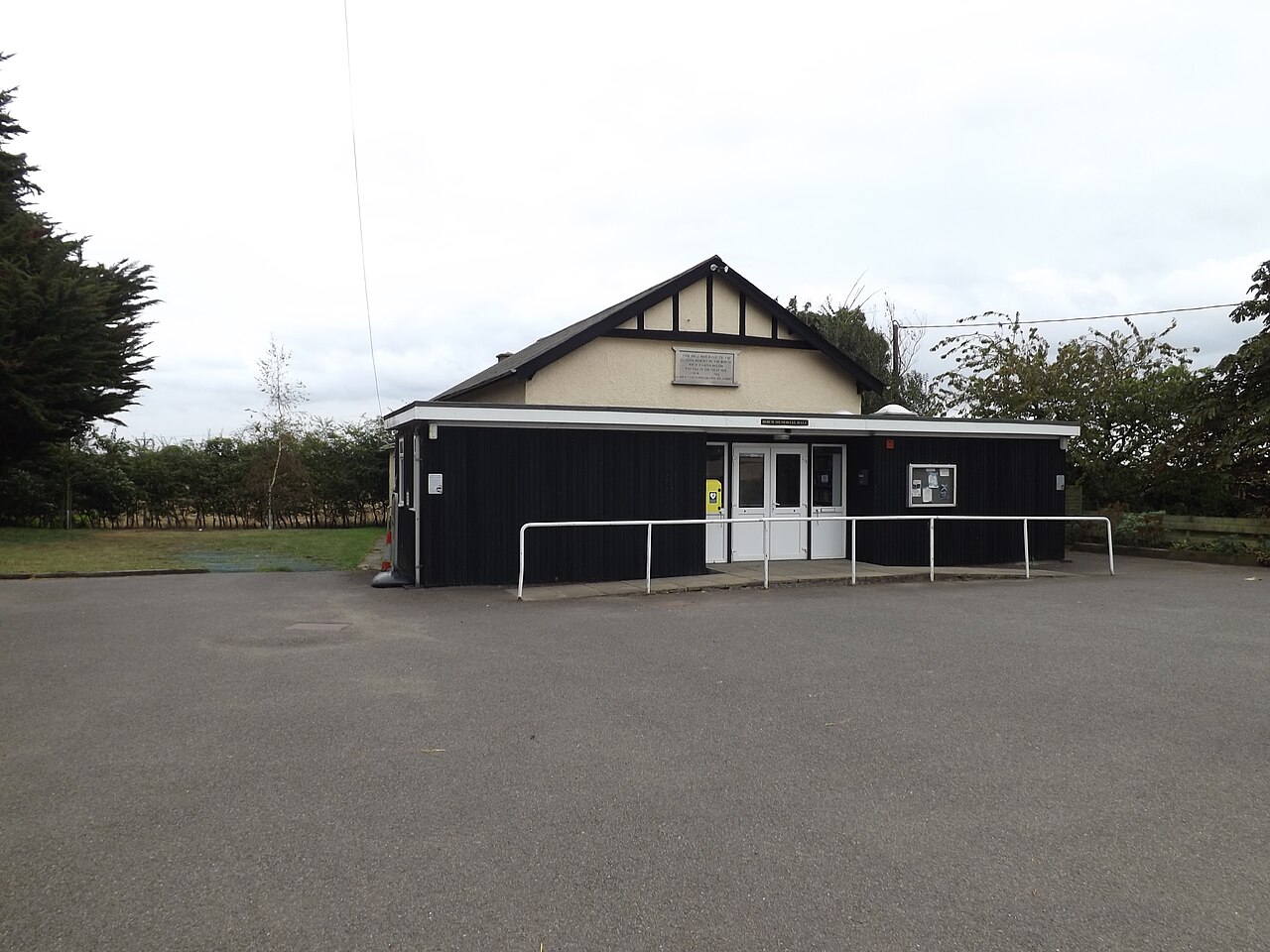 Birch Memorial Hall