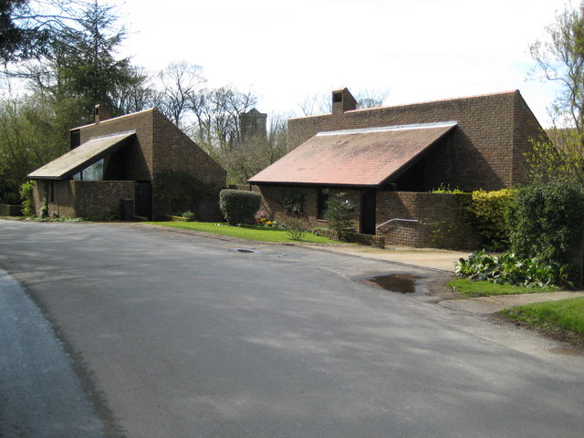 Bledlow, Church End modern houses