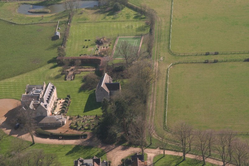 Norman Manor House, Boothby Pagnell, aerial 2020 (1)