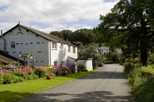 Cottages and road into Bouth