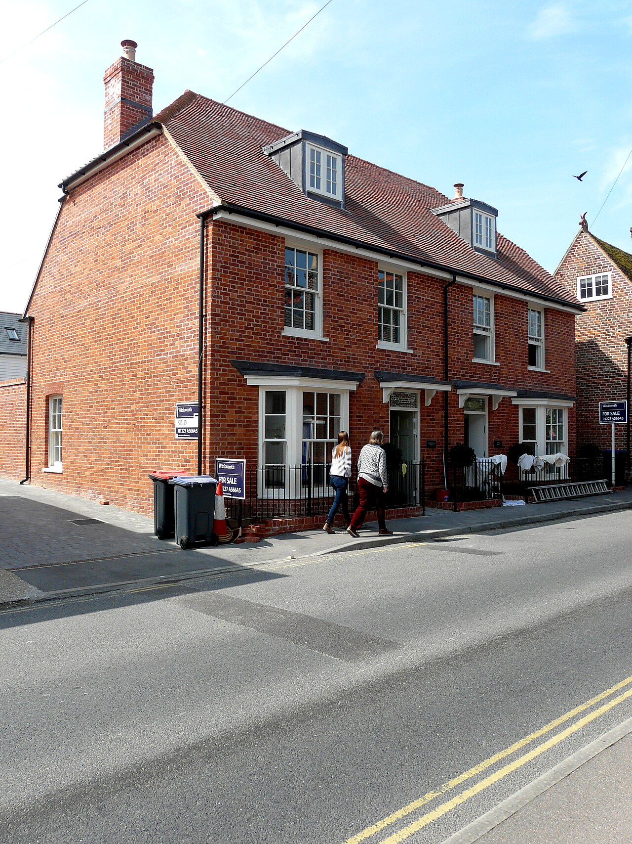 Semi-detached house, High Street