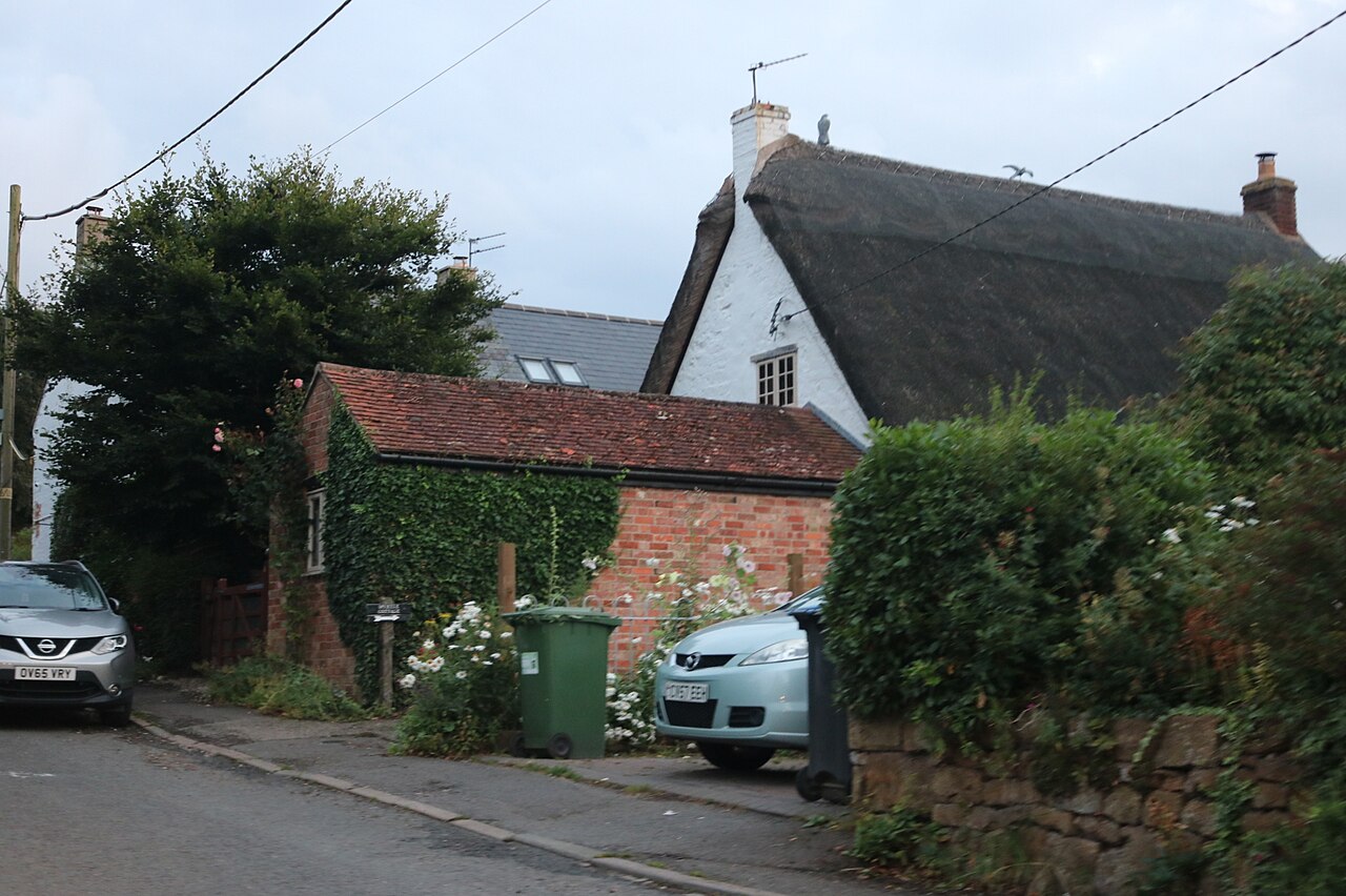 Thatched cottage on Blacksmith's Lane, Northend