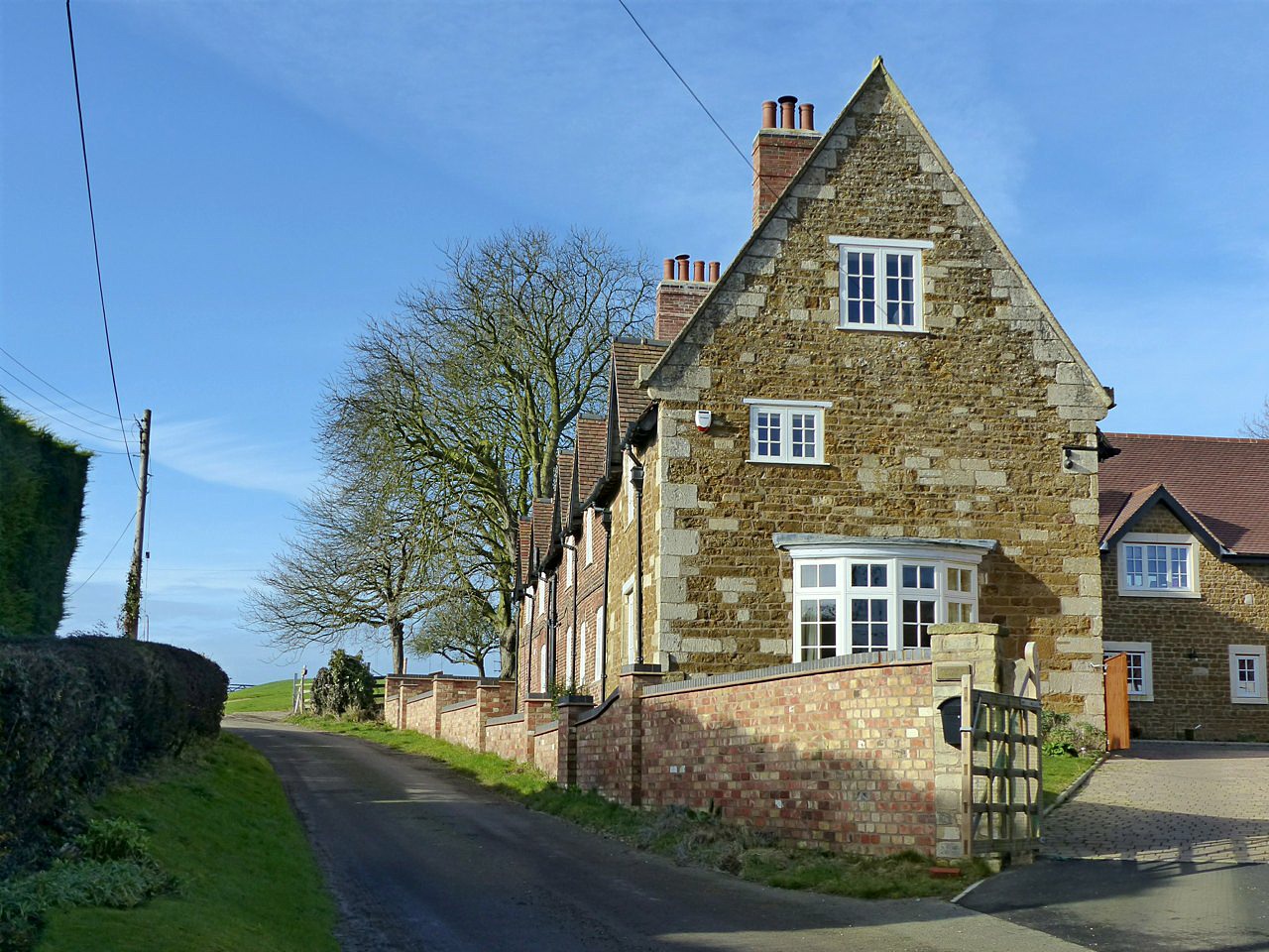 Former farm cottages, Lime Street, Burton Lazars