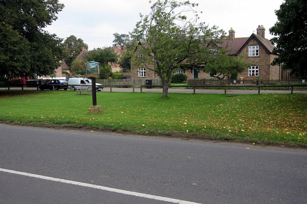 Cardington green and village sign