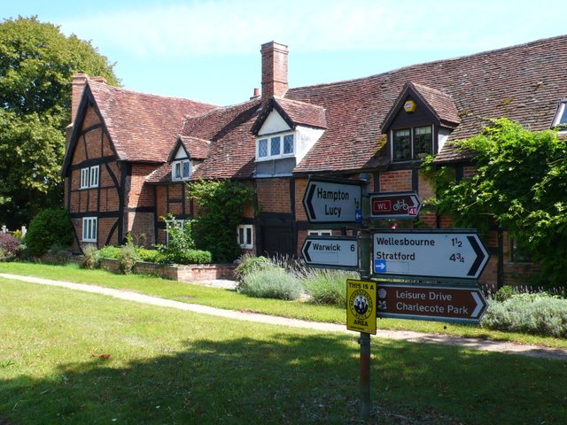 Cottages, Charlecote