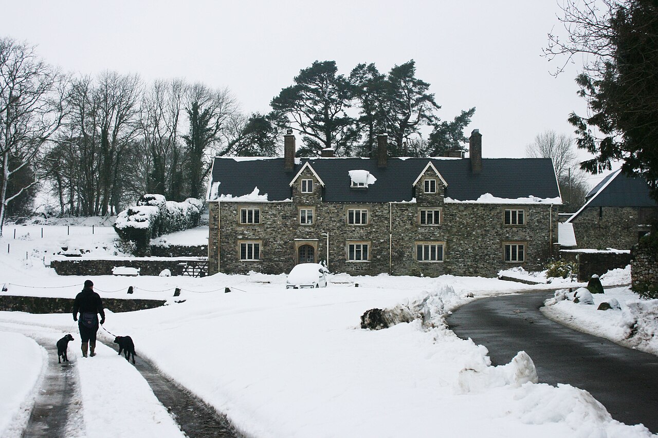 Burnworthy Manor