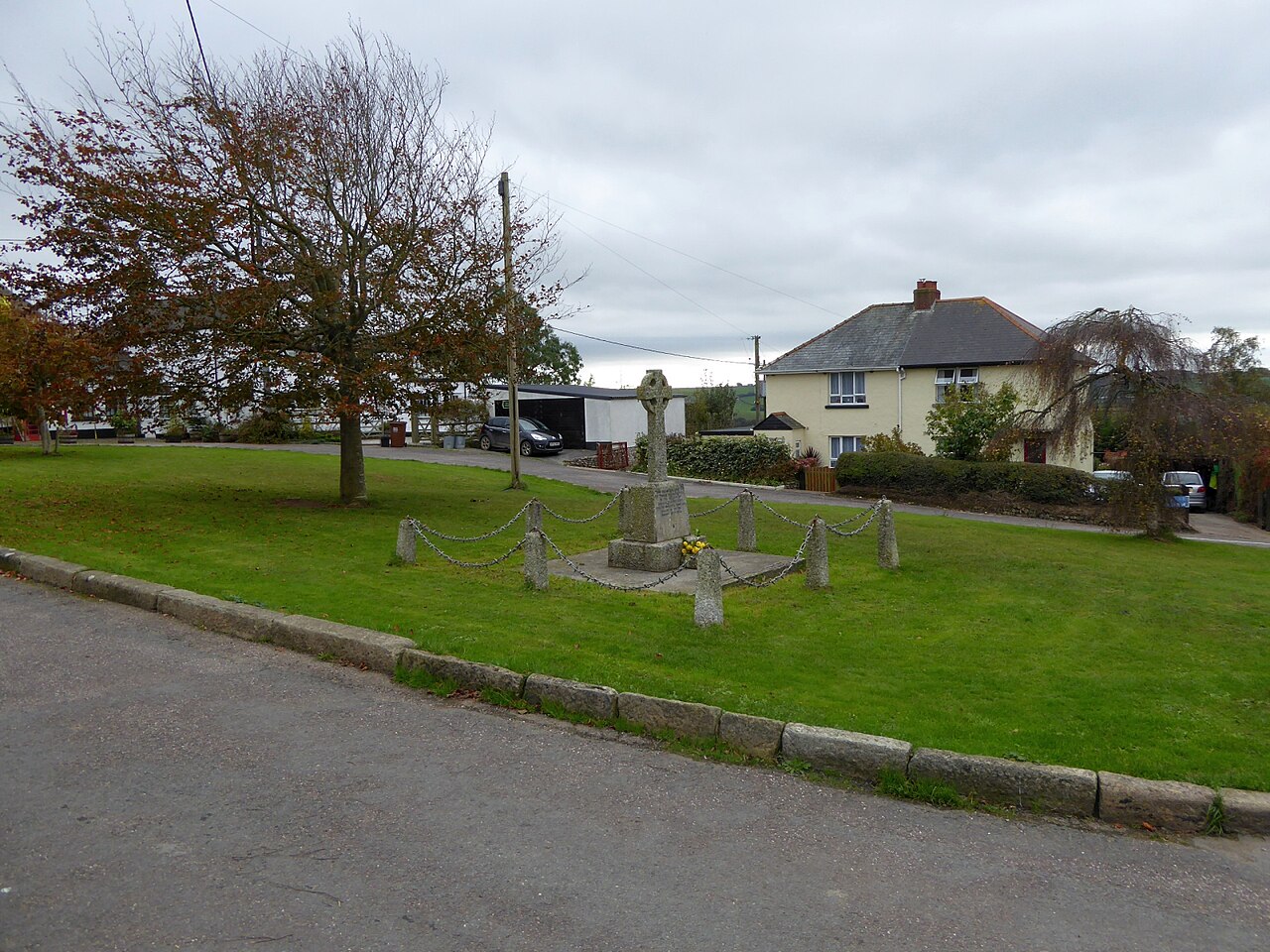 Village green and war memorial, Coldridge