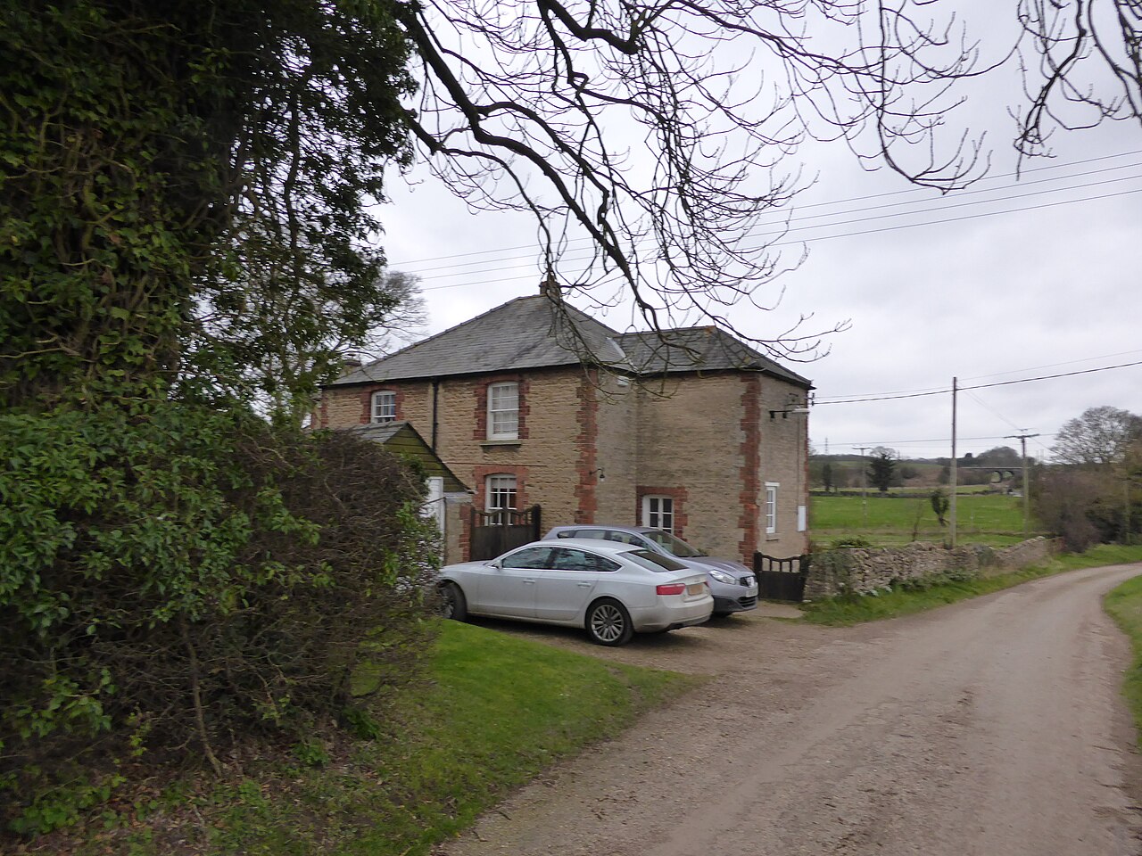Manor cottages