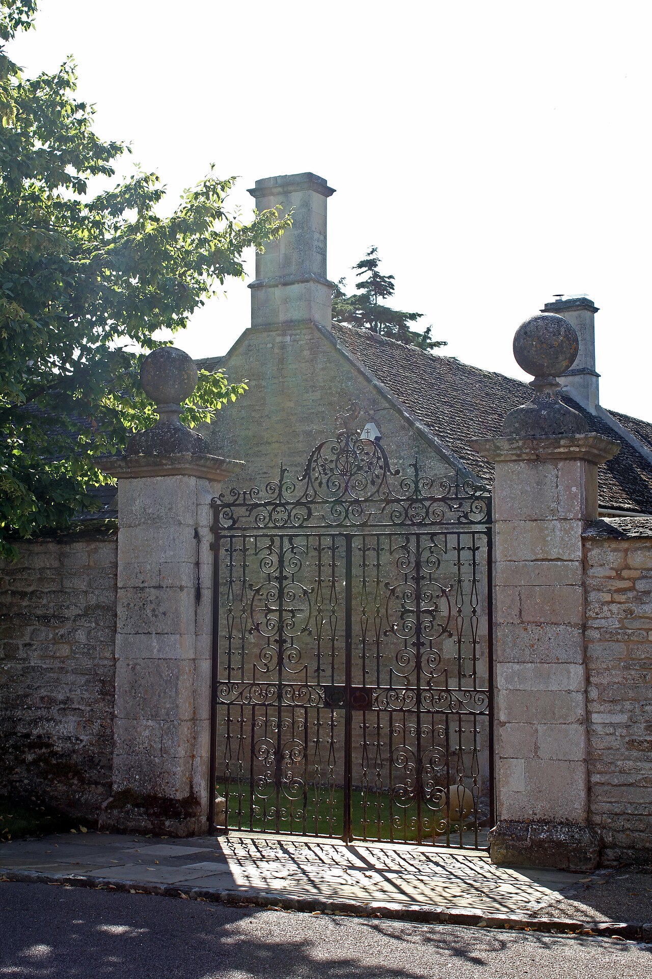 Gates to the Manor House, High Street, Duddington