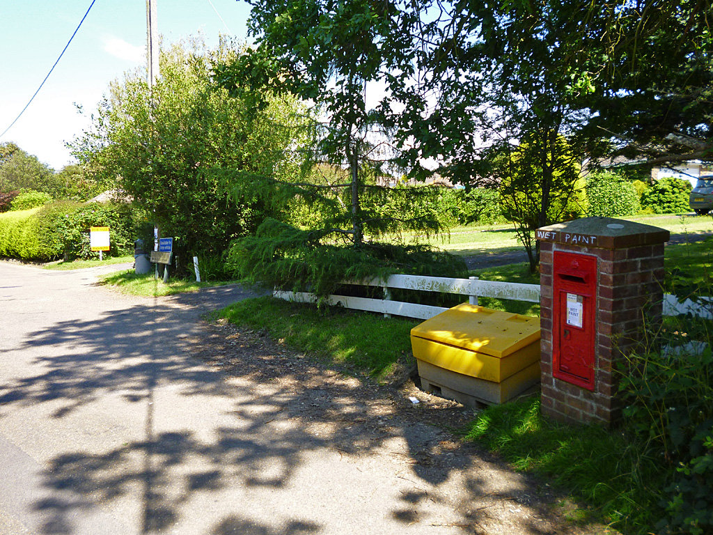 Street furniture, Lower Waites Lane, Fairlight Cove