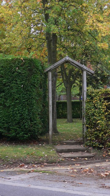 Entrance to memorial garden on Budds Lane in Bordon