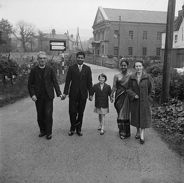 Asians visiting Tre-garth as the guests of the vicar, Reverend Eric Edwards (8637701702)