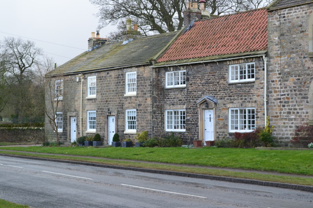 Cottages in High Street at Gilling West
