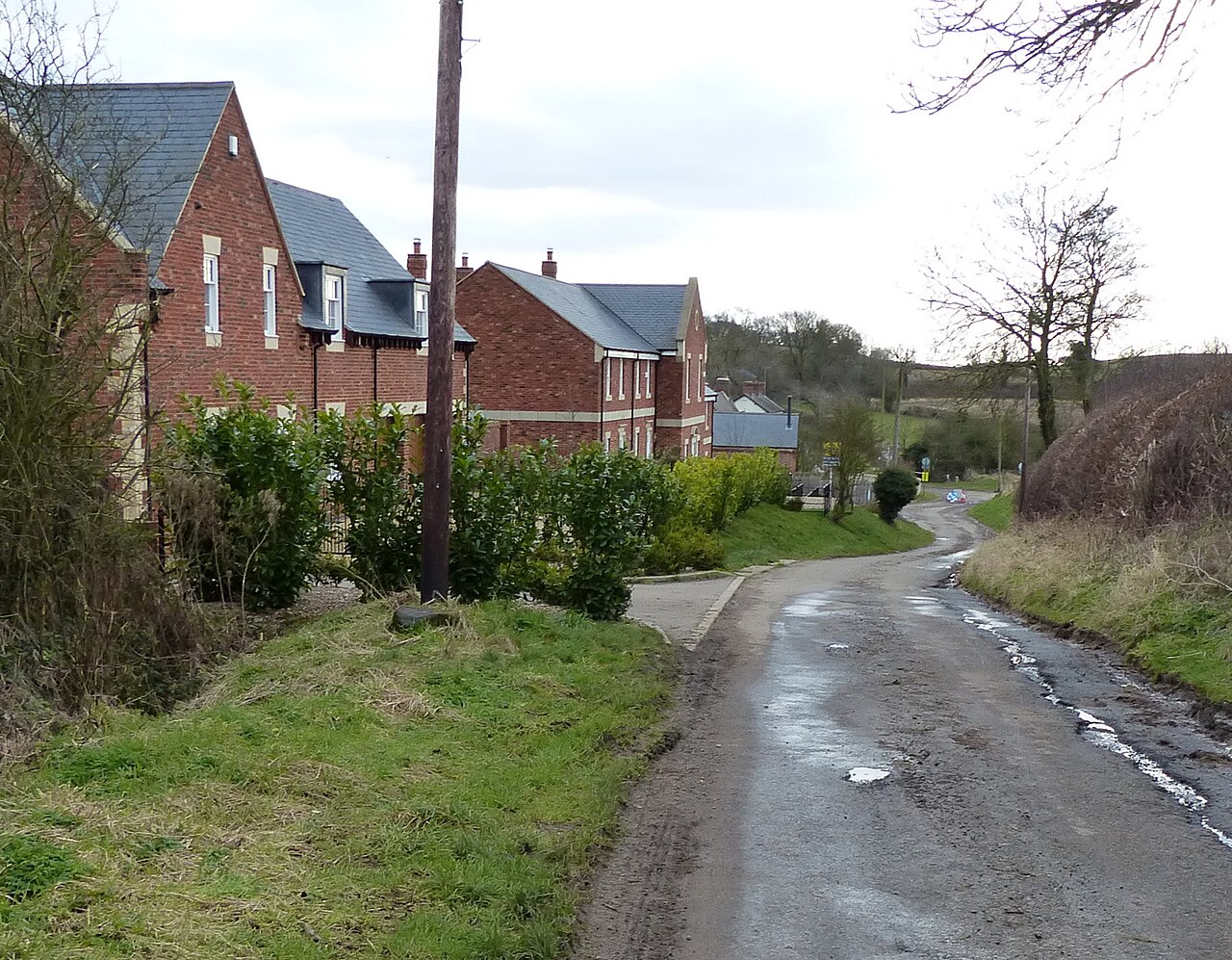 Houses in the village of Glooston
