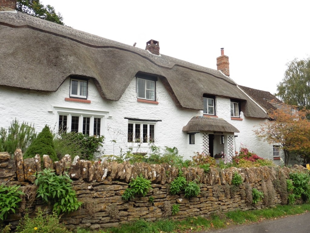 Thatched cottage on the High Street