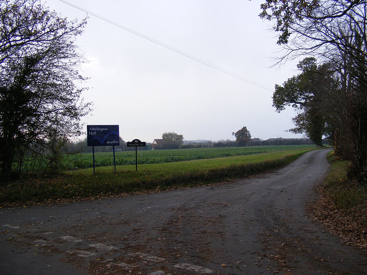 Horham Road ^ The entrance to Athelington Hall