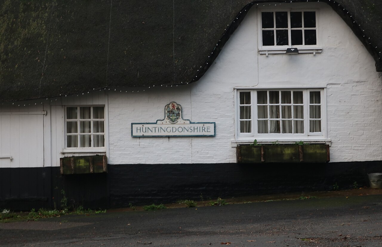 Huntingdonshire sign on The Pheasant pub, Keyston