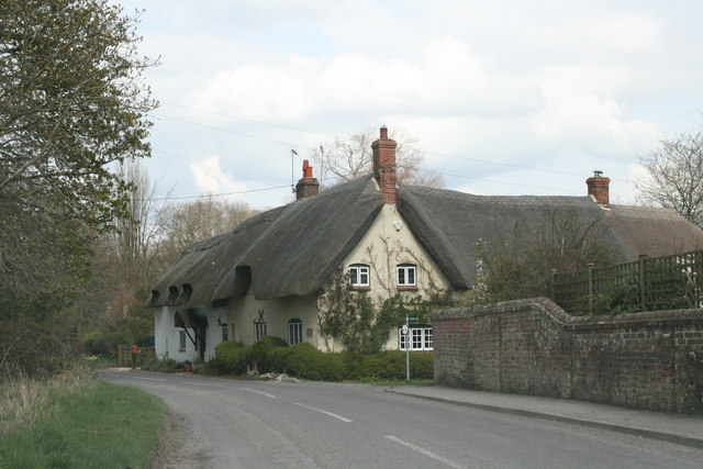 Thatched cottages in Letcombe Regis