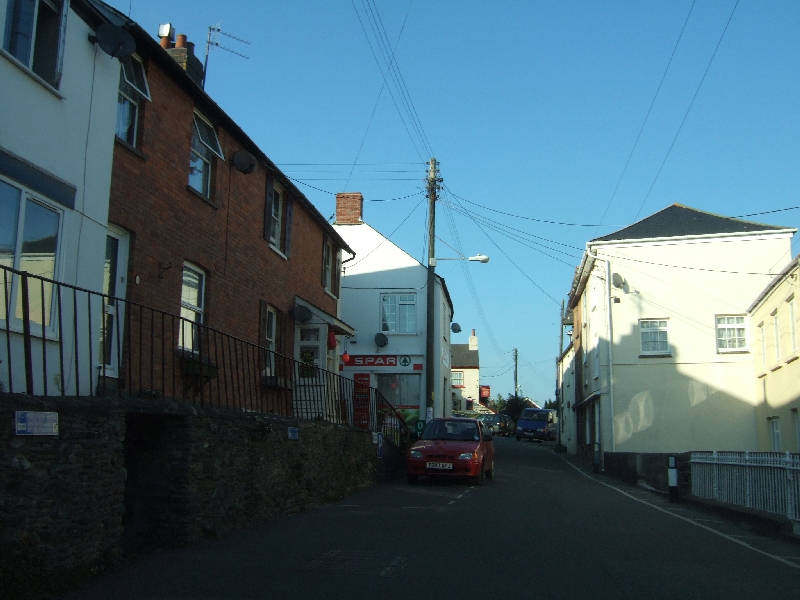 Cottages and village shop in Loddiswell