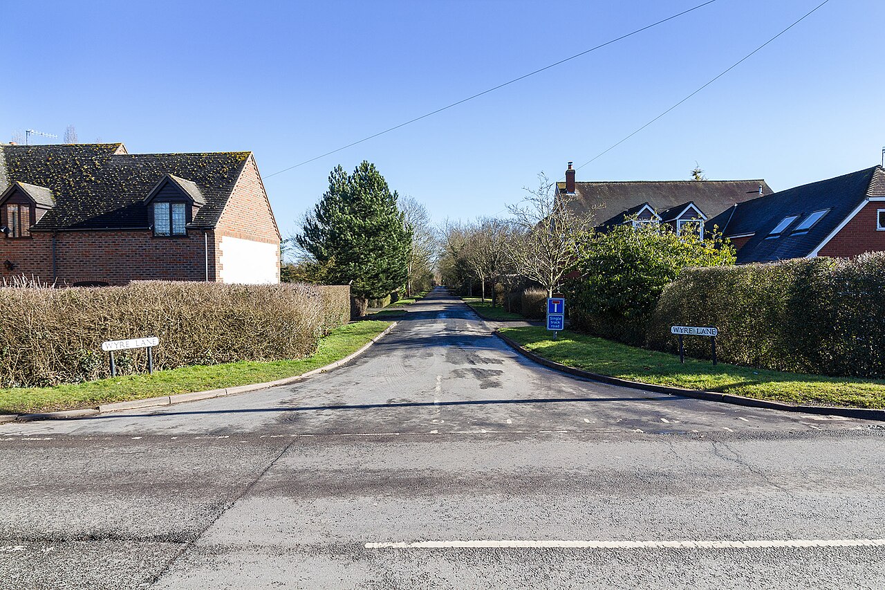 Wyre Lane, Long Marston
