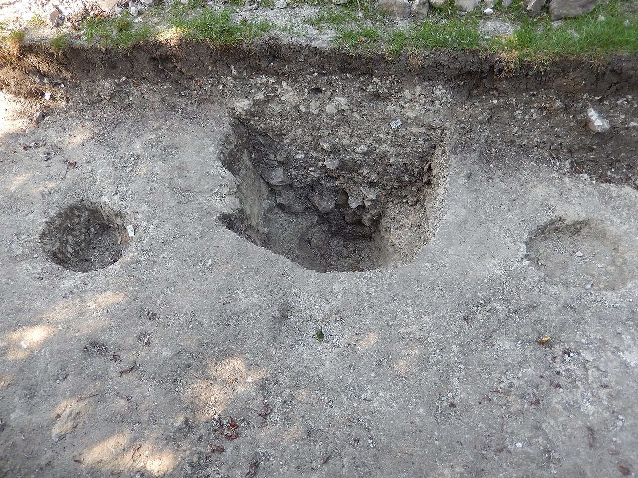Lyminge church excavation 2019 (war memorial trench 3)