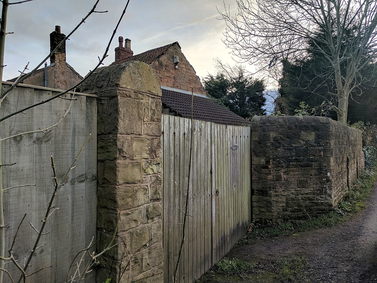 Mill Bank Cottage And Adjoining Boundary Wall, Pheasant Hill, Mansfield (1)