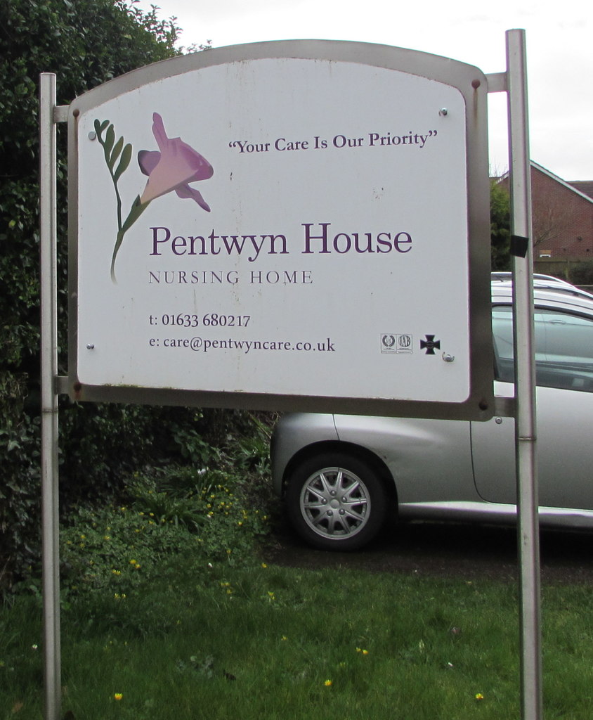 Pentwyn House Nursing Home name sign, Marshfield