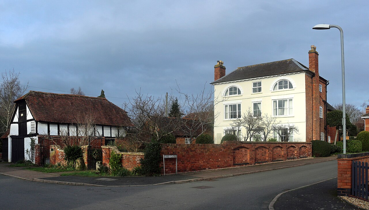 Manor Farm House and Barn