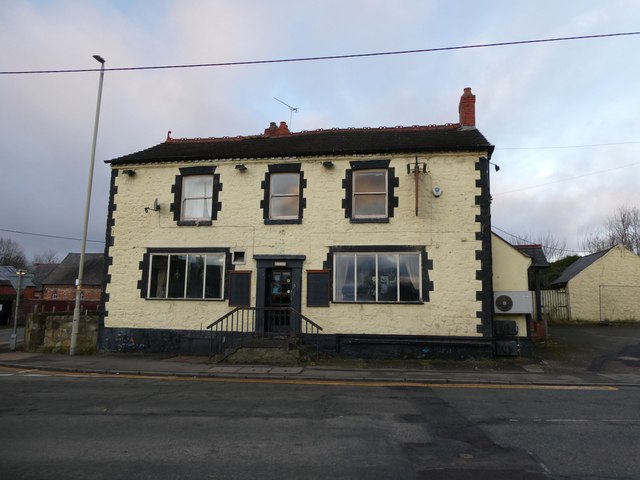 Old pub now a house in Morda