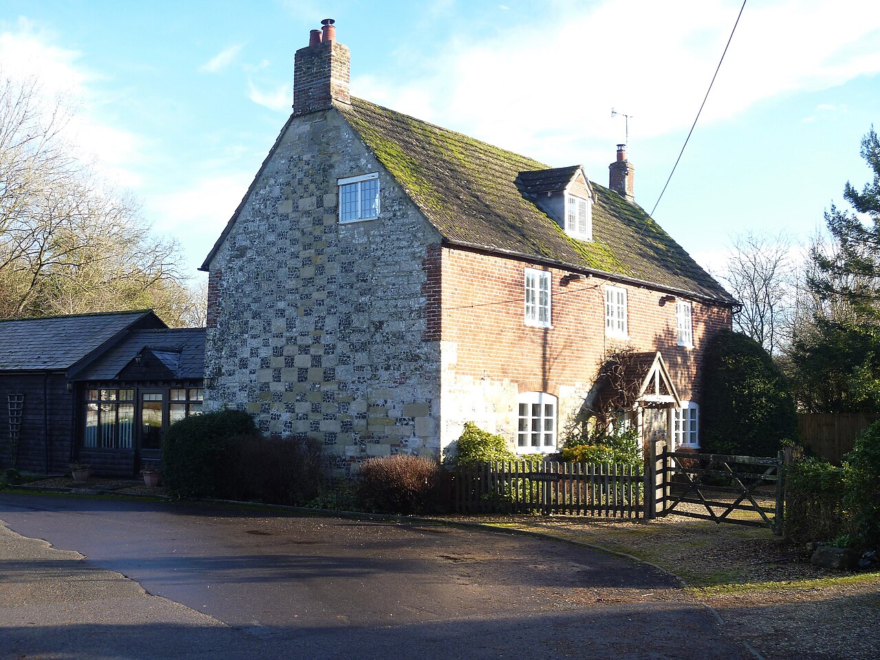 Orcheston houses (8) (geograph 7378870)