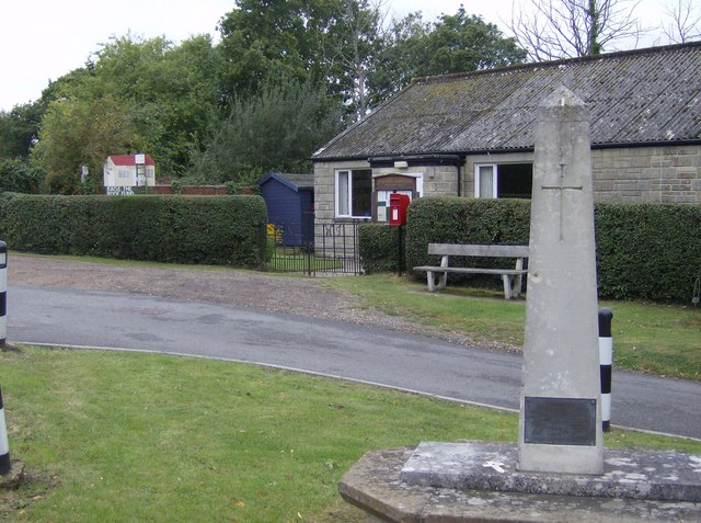 Porchfield war memorial and village hall