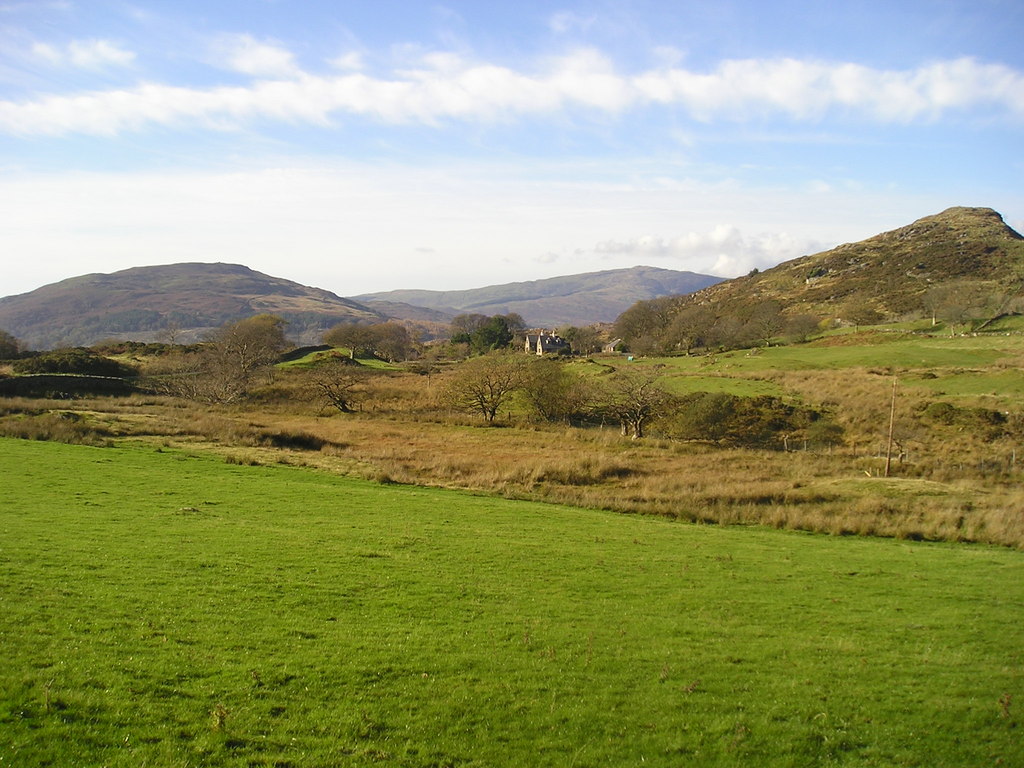 Snowdonia, Hillfort and isolated house