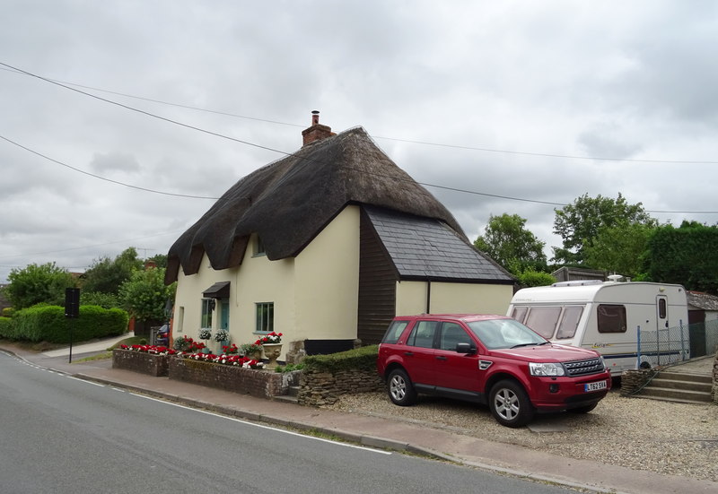Thatched cottage on Pewsey Road, Rushall