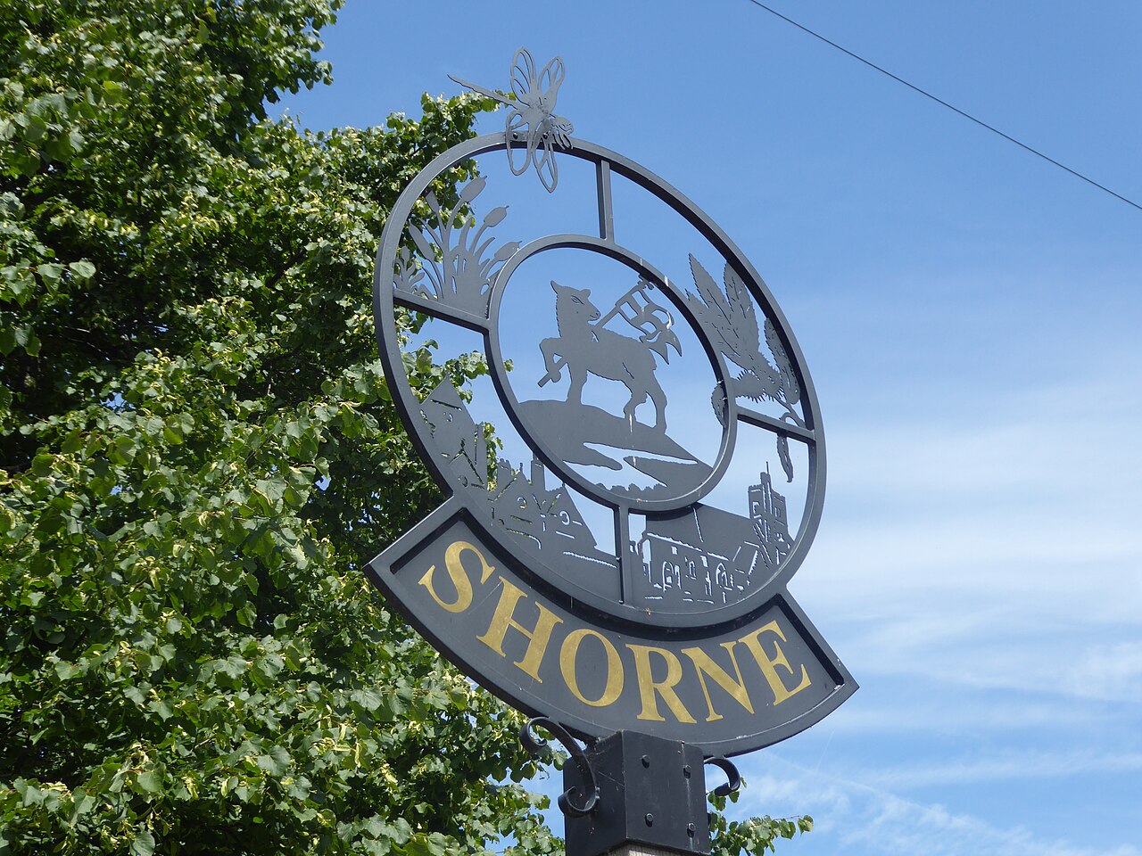 The village sign at Shorne
