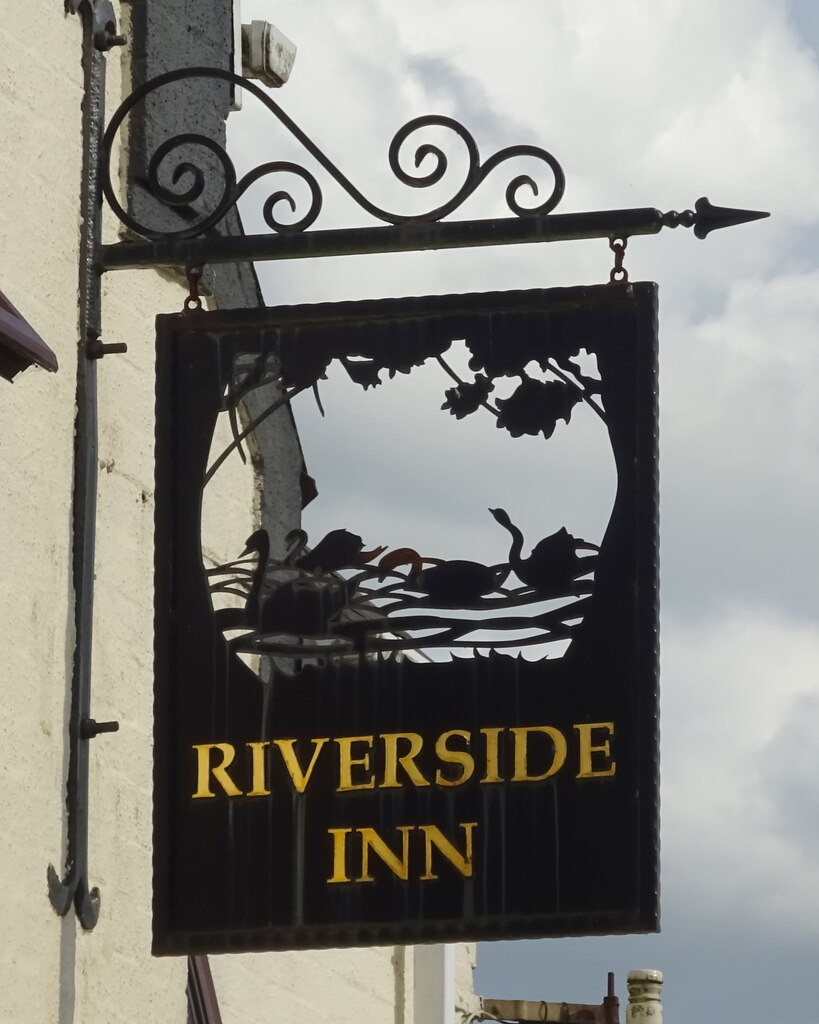 Sign for the Riverside Inn, Southrey